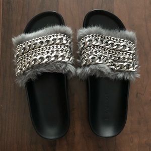 Kendall & Kylie Sammy Slides